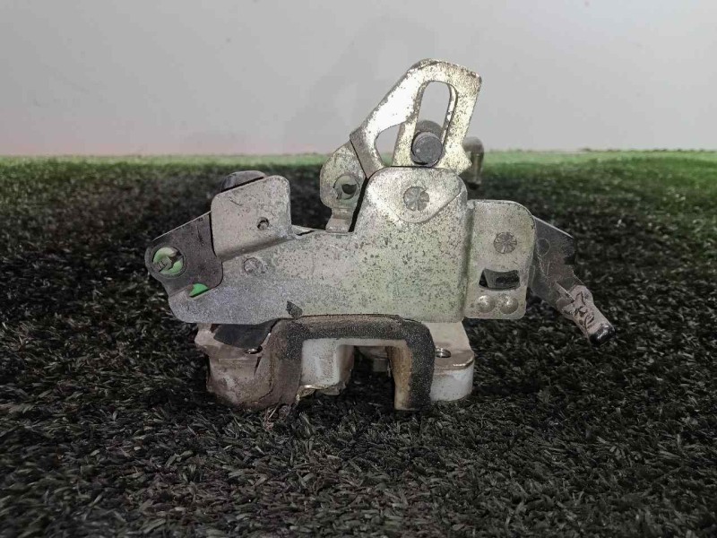 Recambio de cerradura puerta trasera izquierda para opel frontera a 2.3 turbodiesel referencia OEM IAM  FRONTERA.A 