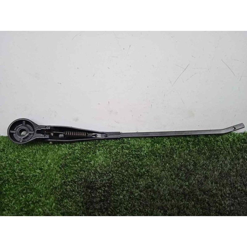 Recambio de brazo limpia delantero derecho para land rover 88 2.3d referencia OEM IAM 551230-551230E3 DOGA 