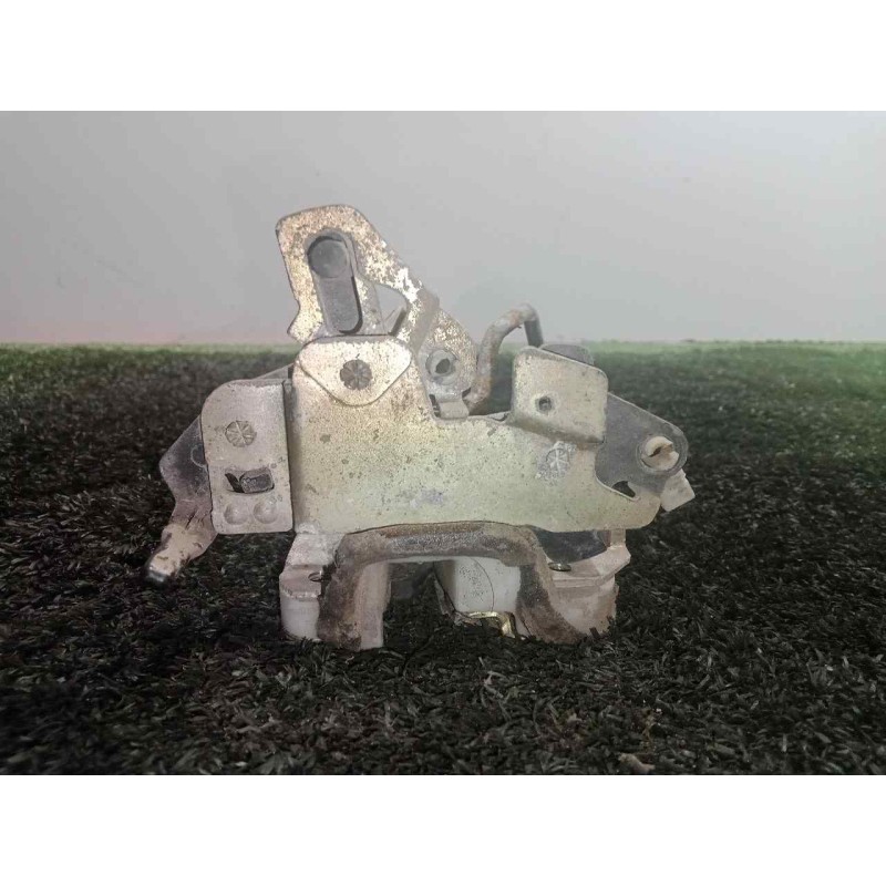 Recambio de cerradura puerta trasera derecha para opel frontera a 2.3 turbodiesel referencia OEM IAM  FRONTERA.A 