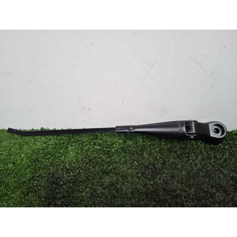 Recambio de brazo limpia delantero derecho para land rover 88 2.3d referencia OEM IAM 551230-551230E3 DOGA 