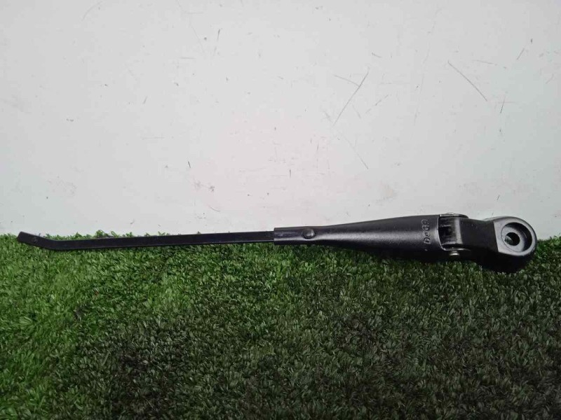 Recambio de brazo limpia delantero derecho para land rover 88 2.3d referencia OEM IAM 551230-551230E3 DOGA 