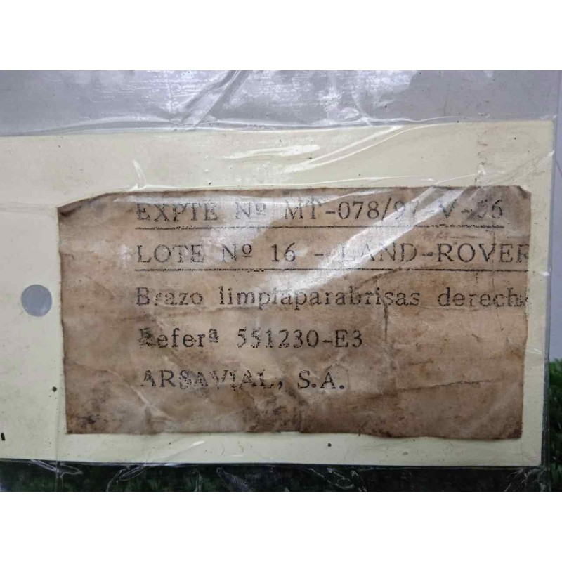 Recambio de brazo limpia delantero derecho para land rover 88 2.3d referencia OEM IAM 551230-551230E3 DOGA 