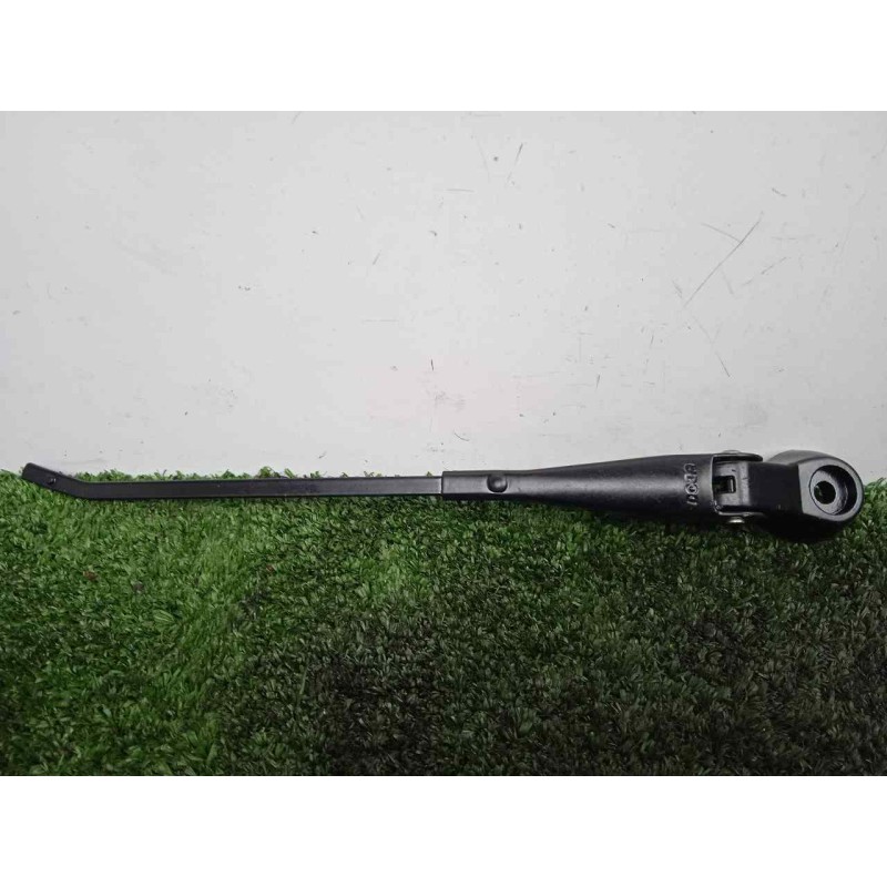 Recambio de brazo limpia delantero derecho para land rover 88 2.3d referencia OEM IAM 551230-551230E3 DOGA 