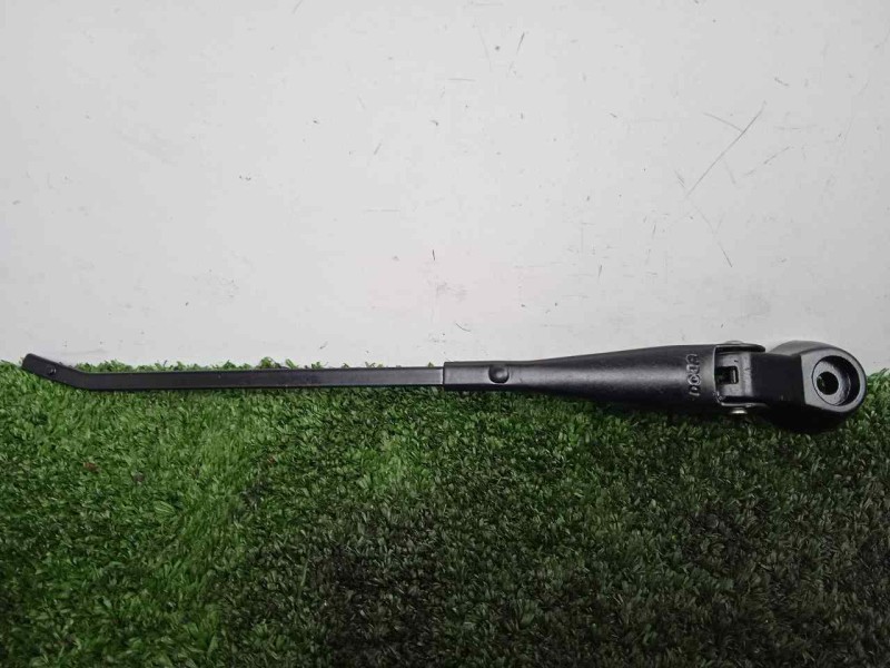 Recambio de brazo limpia delantero derecho para land rover 88 2.3d referencia OEM IAM 551230-551230E3 DOGA 