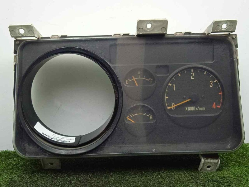 Recambio de cuadro instrumentos para isuzu n-serie referencia OEM IAM 8972492500  
