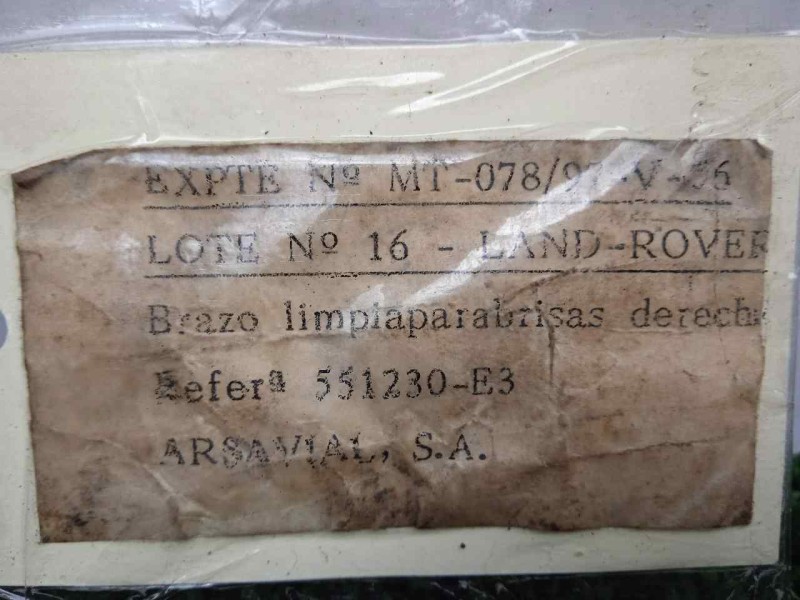 Recambio de brazo limpia delantero derecho para land rover 88 2.3d referencia OEM IAM 551230-551230E3 DOGA 