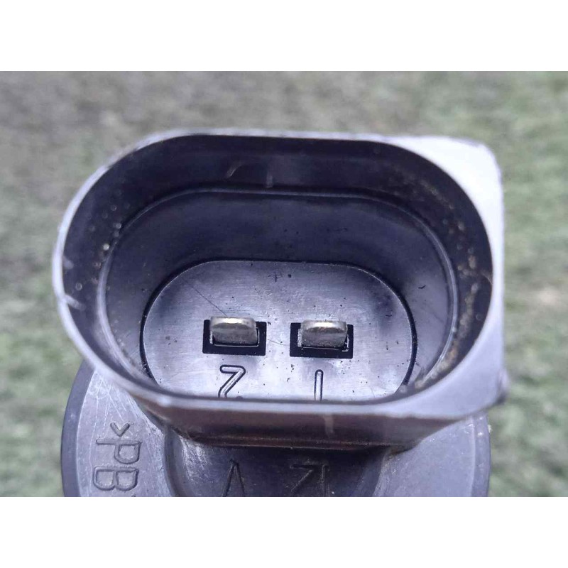 Recambio de bomba limpia para iveco daily furgón 2.3 diesel cat referencia OEM IAM 504015670 2.PINES 