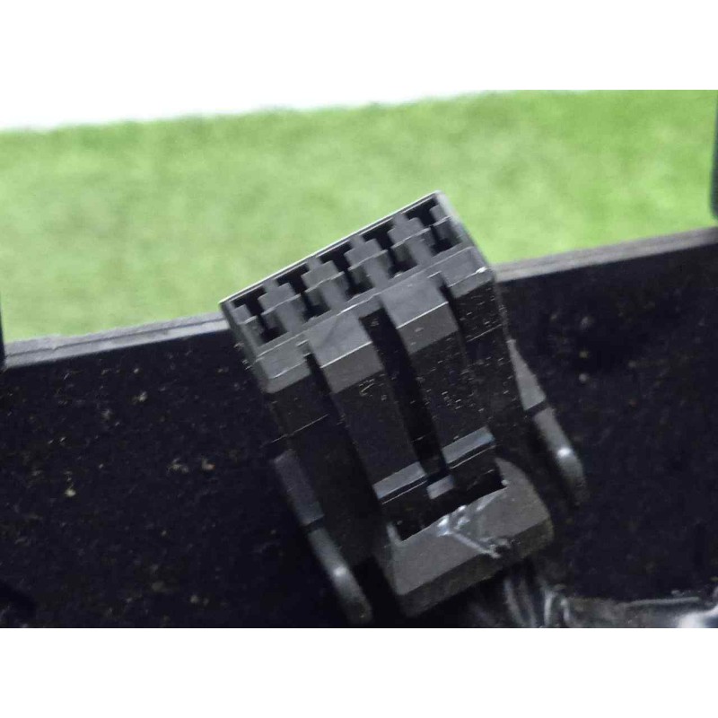 Recambio de volante para mitsubishi outlander (cw0) 2.0 di-d cat referencia OEM IAM 4400A243XA CUERO NEGRO