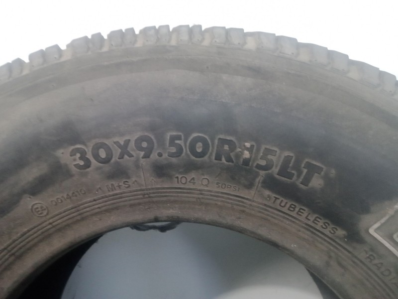 Recambio de neumatico para universal . referencia OEM IAM HANKOOKDYNAMICRF0430X9.50R15-104Q-2 104Q - 4X4 HANKOOK