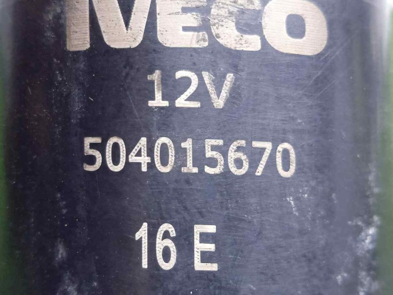 Recambio de bomba limpia para iveco daily furgón 2.3 diesel cat referencia OEM IAM 504015670 2.PINES 