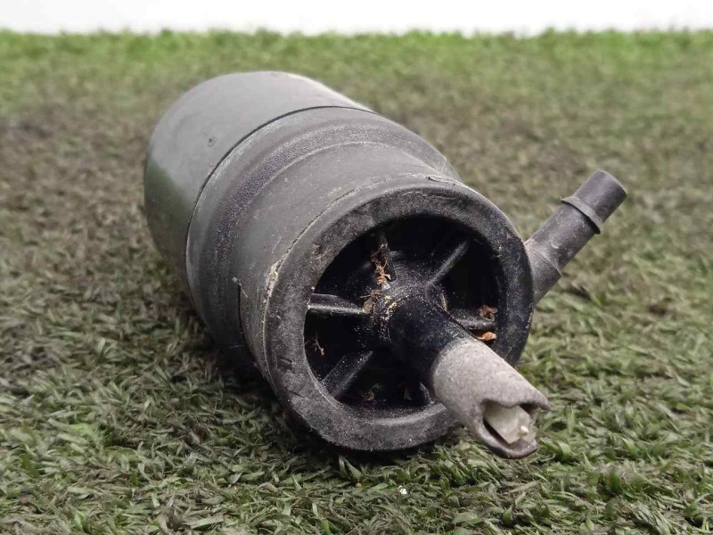 Recambio de bomba limpia para iveco daily furgón 2.3 diesel cat referencia OEM IAM 504015670 2.PINES 
