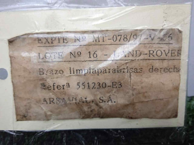 Recambio de brazo limpia delantero derecho para land rover 88 2.3d referencia OEM IAM 551230-551230E3 DOGA 