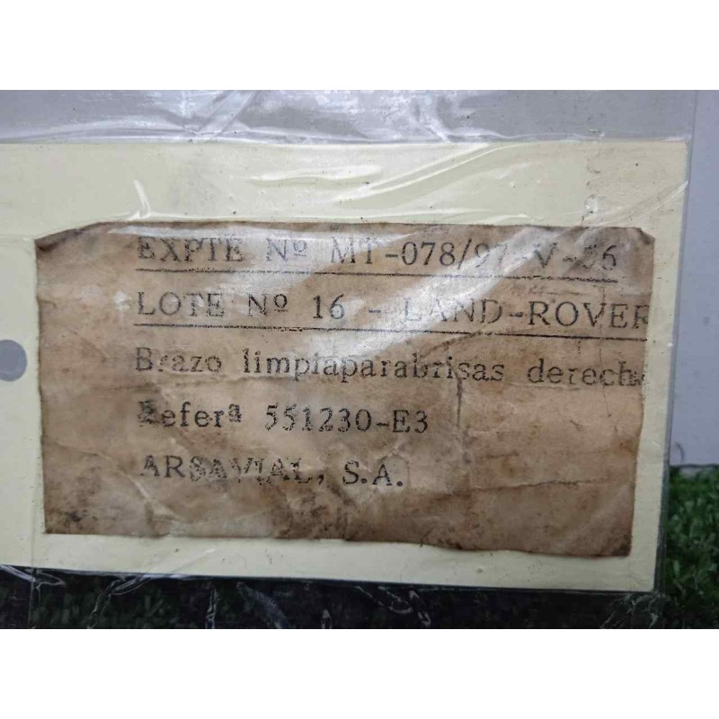 Recambio de brazo limpia delantero derecho para land rover 88 2.3d referencia OEM IAM 551230-551230E3 DOGA 