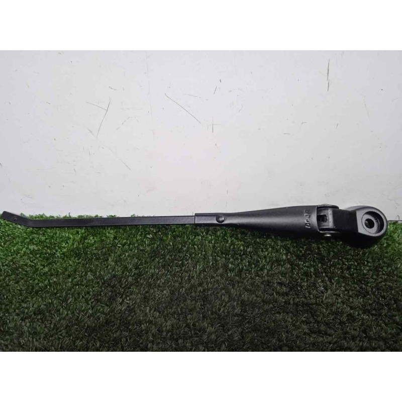 Recambio de brazo limpia delantero derecho para land rover 88 2.3d referencia OEM IAM 551230-551230E3 DOGA 