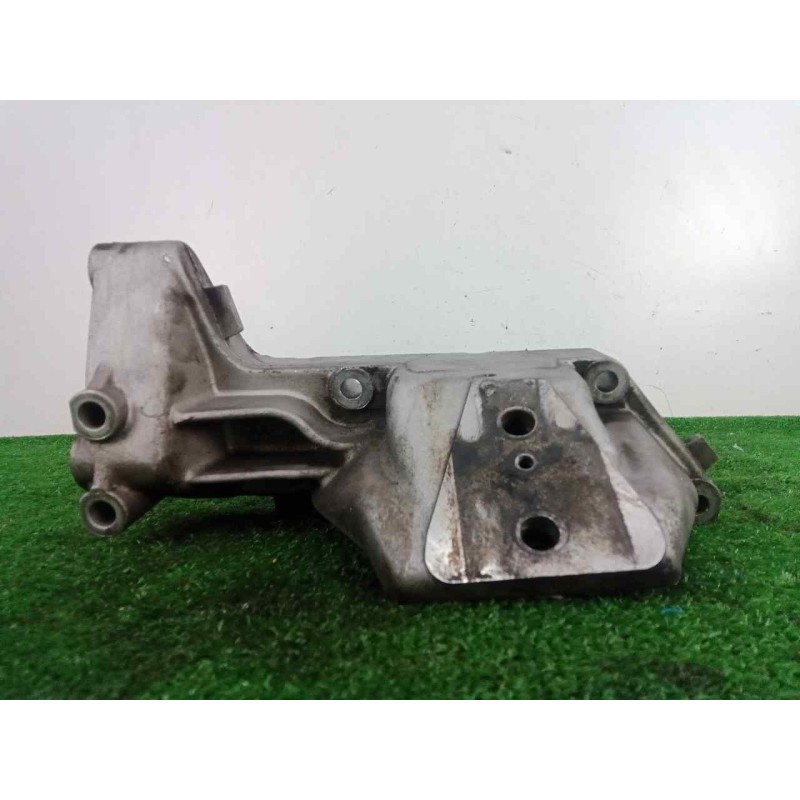 Recambio de soporte motor para iveco daily furgón 2.3 diesel cat referencia OEM IAM 500376599  