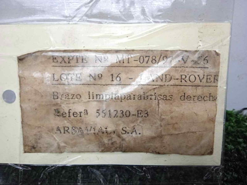 Recambio de brazo limpia delantero derecho para land rover 88 2.3d referencia OEM IAM 551230-551230E3 DOGA 