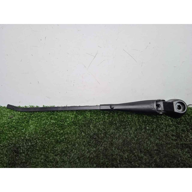 Recambio de brazo limpia delantero derecho para land rover 88 2.3d referencia OEM IAM 551230-551230E3 DOGA 