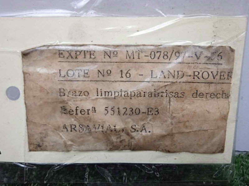 Recambio de brazo limpia delantero derecho para land rover 88 2.3d referencia OEM IAM 551230-551230E3 DOGA 