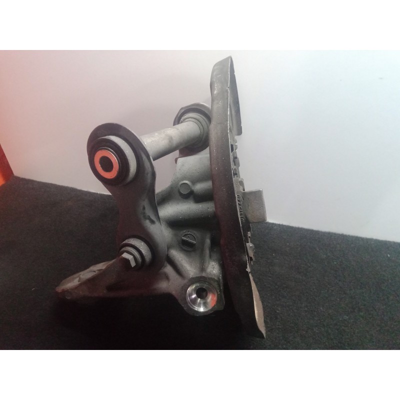 Recambio de mangueta trasera derecha para bmw x5 (e70) 3.0 turbodiesel cat referencia OEM IAM 677098405  