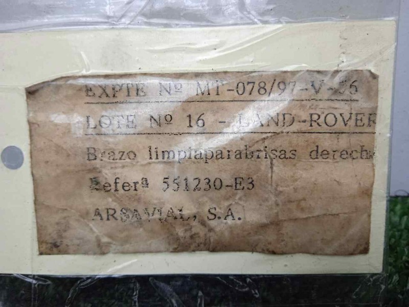 Recambio de brazo limpia delantero derecho para land rover 88 2.3d referencia OEM IAM 551230-551230E3 DOGA 