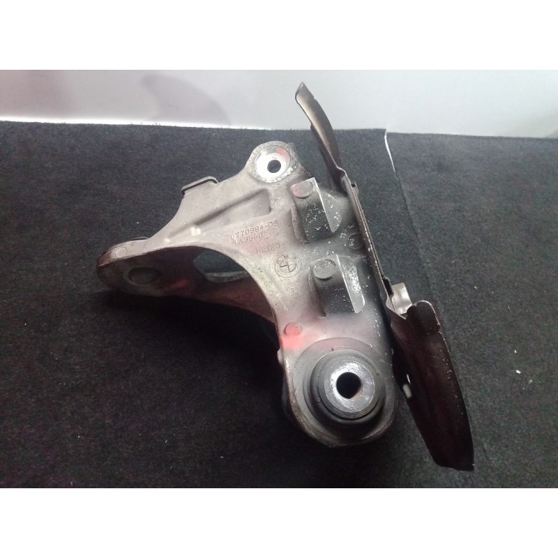 Recambio de mangueta trasera derecha para bmw x5 (e70) 3.0 turbodiesel cat referencia OEM IAM 677098405  