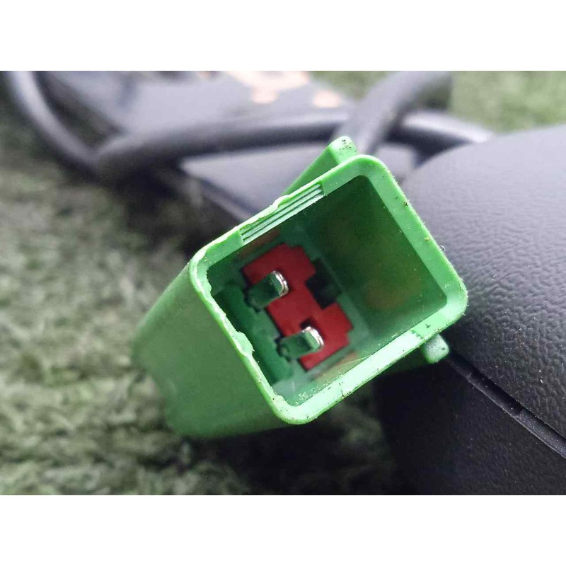 Recambio de enganche cinturon delantero izquierdo para volvo xc60 2.0 diesel cat referencia OEM IAM 8623453  