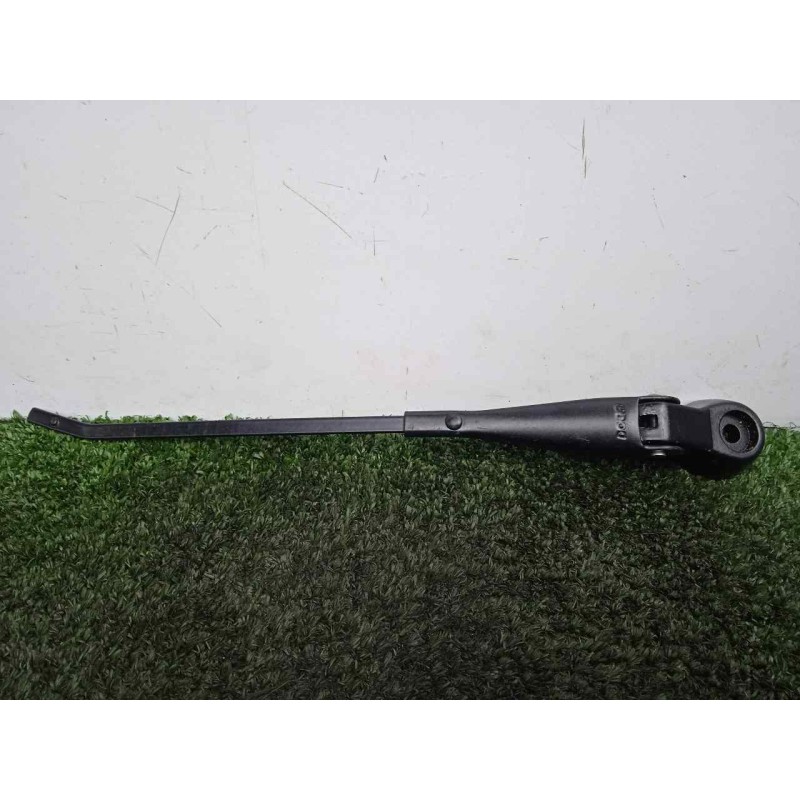 Recambio de brazo limpia delantero derecho para land rover 88 2.3d referencia OEM IAM 551230-551230E3 DOGA 