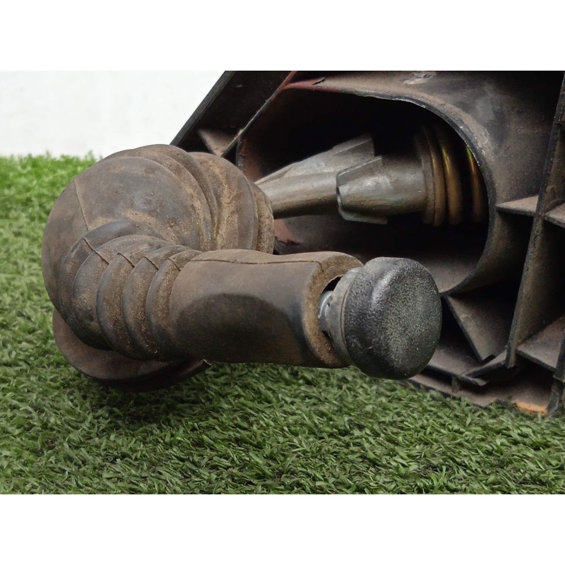 Recambio de retrovisor derecho para citroën ax referencia OEM IAM  MANUAL NEGRO.PLASTICO