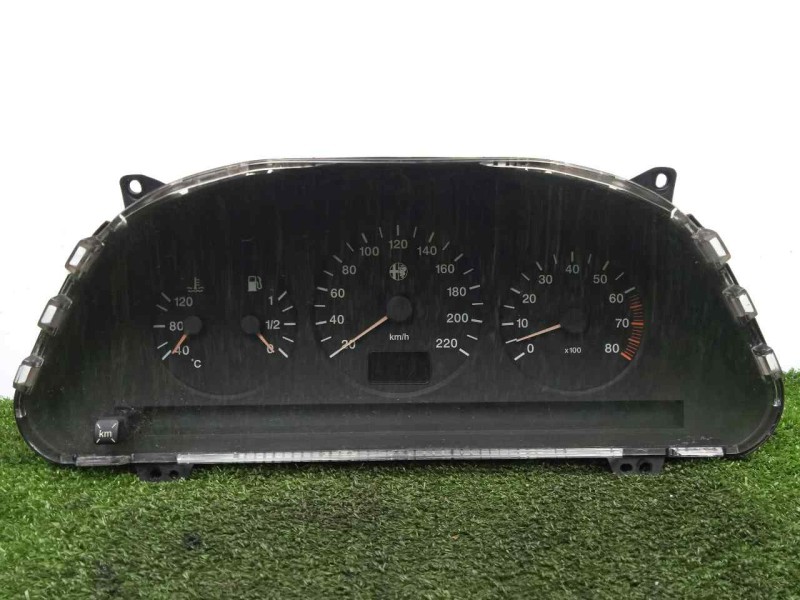 Recambio de cuadro instrumentos para alfa romeo 146 1.4 cat referencia OEM IAM SINREFERENCIA 2.CONECTORES 