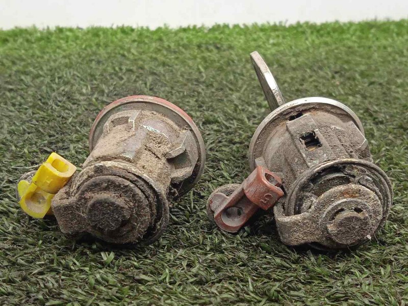 Recambio de juego bombines para isuzu n-serie referencia OEM IAM   