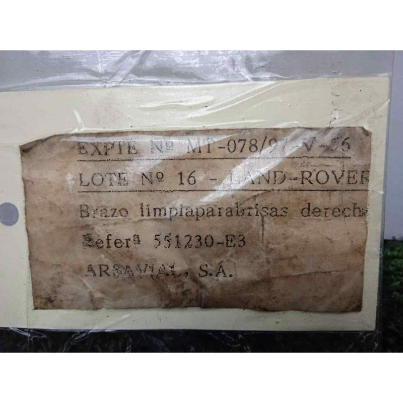 Recambio de brazo limpia delantero derecho para land rover 88 2.3d referencia OEM IAM 551230-551230E3 DOGA 