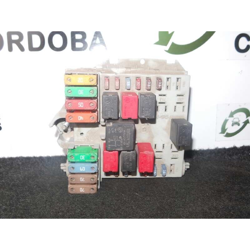 Recambio de caja reles / fusibles para lancia ypsilon (101) 1.2 16v cat referencia OEM IAM 51724649-57657-0051724649057657  