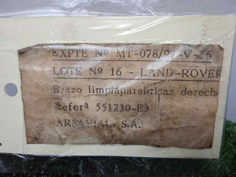 Recambio de brazo limpia delantero derecho para land rover 88 2.3d referencia OEM IAM 551230-551230E3 DOGA 