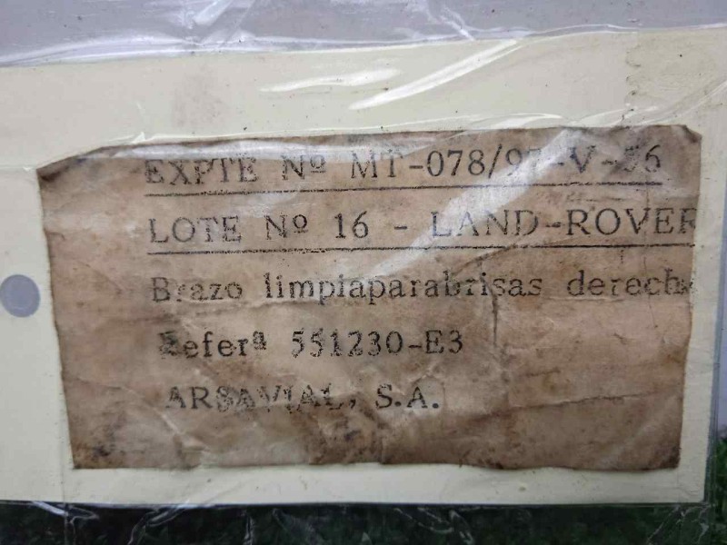 Recambio de brazo limpia delantero derecho para land rover 88 2.3d referencia OEM IAM 551230-551230E3 DOGA 