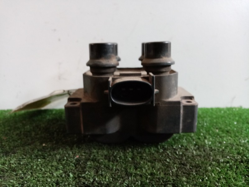 Recambio de bobina encendido para ford fiesta berlina 1.4 16v cat referencia OEM IAM 928F12029CA  928F12029CA