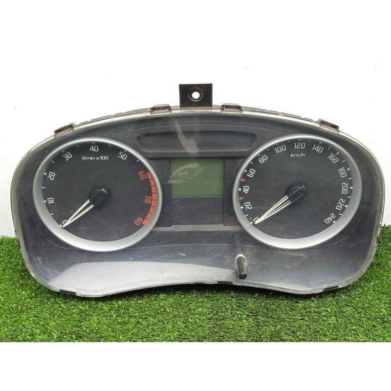 Recambio de cuadro instrumentos para skoda fabia (5j2 ) 1.2 referencia OEM IAM A2C53111438-5J0920810B 2.CONECTORES 