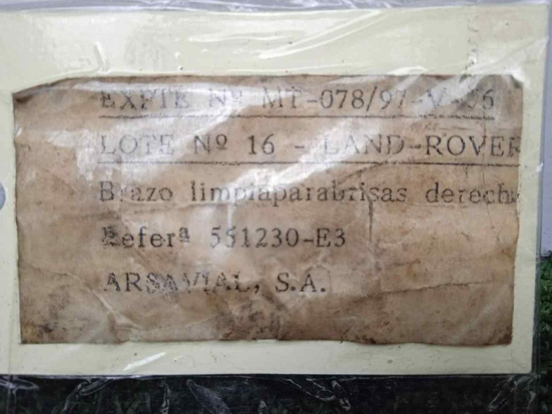 Recambio de brazo limpia delantero derecho para land rover 88 2.3d referencia OEM IAM 551230-551230E3 DOGA 