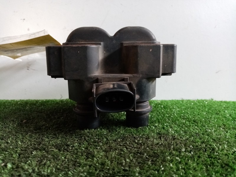 Recambio de bobina encendido para ford fiesta berlina 1.4 16v cat referencia OEM IAM 928F12029CA  928F12029CA