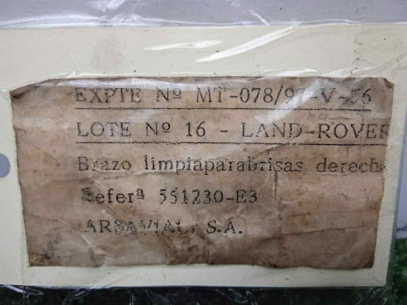 Recambio de brazo limpia delantero derecho para land rover 88 2.3d referencia OEM IAM 551230-551230E3 DOGA 