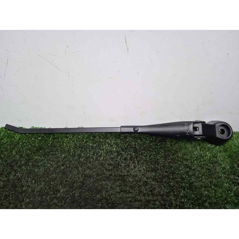 Recambio de brazo limpia delantero derecho para land rover 88 2.3d referencia OEM IAM 551230-551230E3 DOGA 