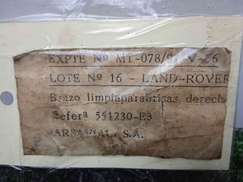 Recambio de brazo limpia delantero derecho para land rover 88 2.3d referencia OEM IAM 551230-551230E3 DOGA 