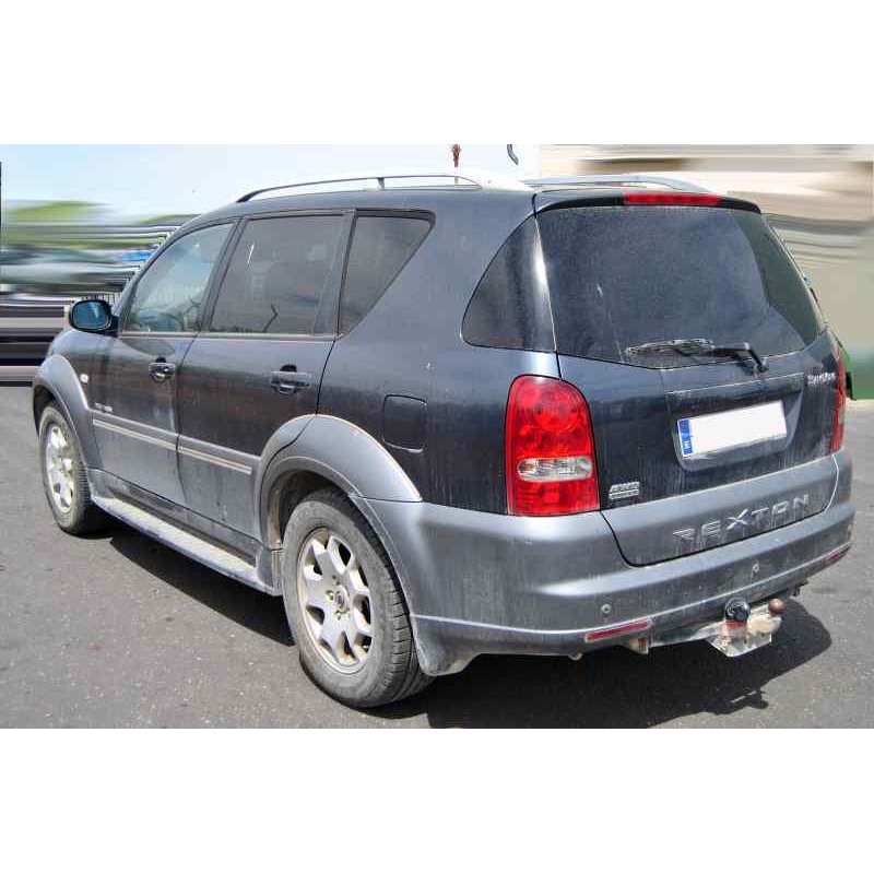 Recambio de paragolpes trasero para ssangyong rexton 2.7 turbodiesel cat referencia OEM IAM  2 SERIE 