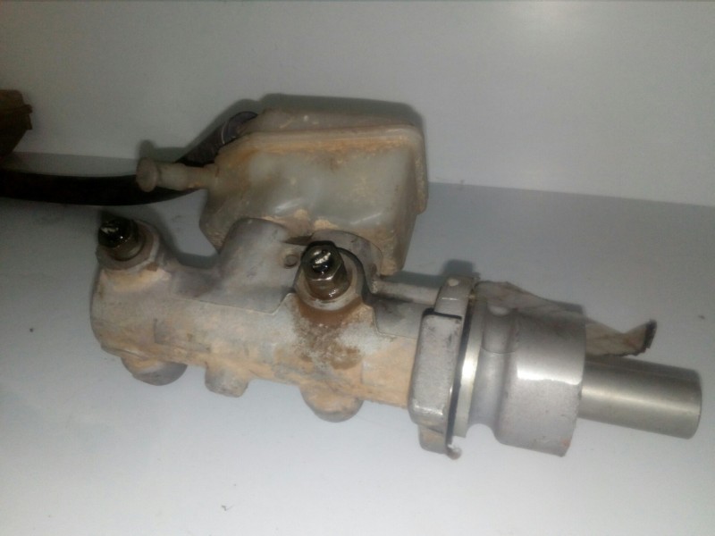 Recambio de bomba freno para citroën xsara picasso 2.0 hdi referencia OEM IAM 221710  