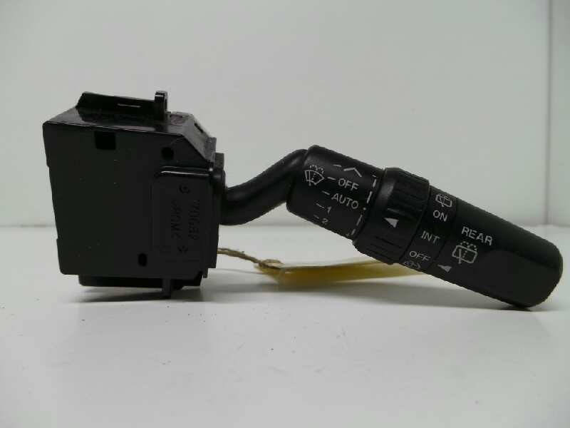 Recambio de mando limpia para mazda 5 berl. (cr) 2.0 turbodiesel cat referencia OEM IAM 17D682  