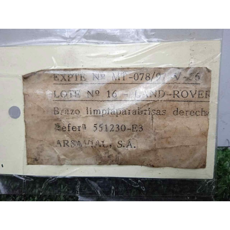 Recambio de brazo limpia delantero derecho para land rover 88 2.3d referencia OEM IAM 551230-551230E3 DOGA 