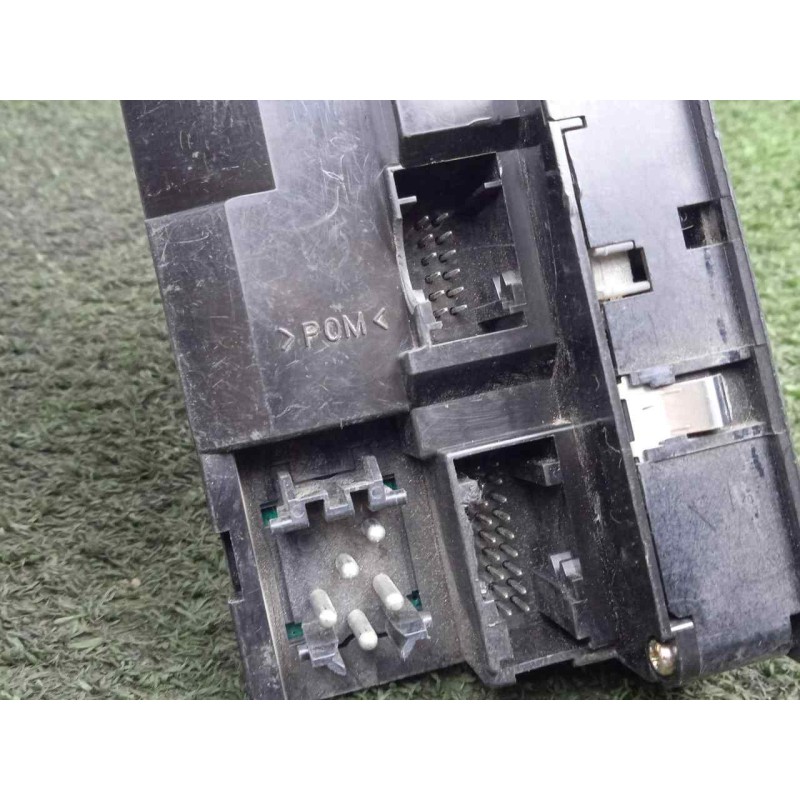 Recambio de mando elevalunas delantero izquierdo para bmw serie 5 berlina (e39) referencia OEM IAM   