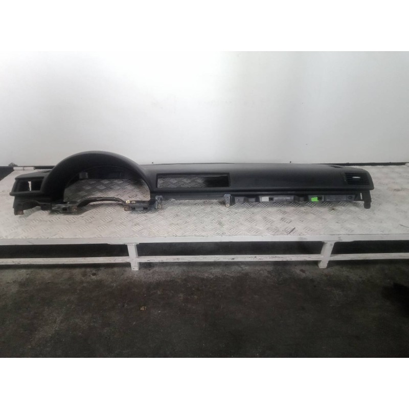 Recambio de salpicadero para audi a4 berlina (8e) 1.8 20v turbo referencia OEM IAM 8E1857033  