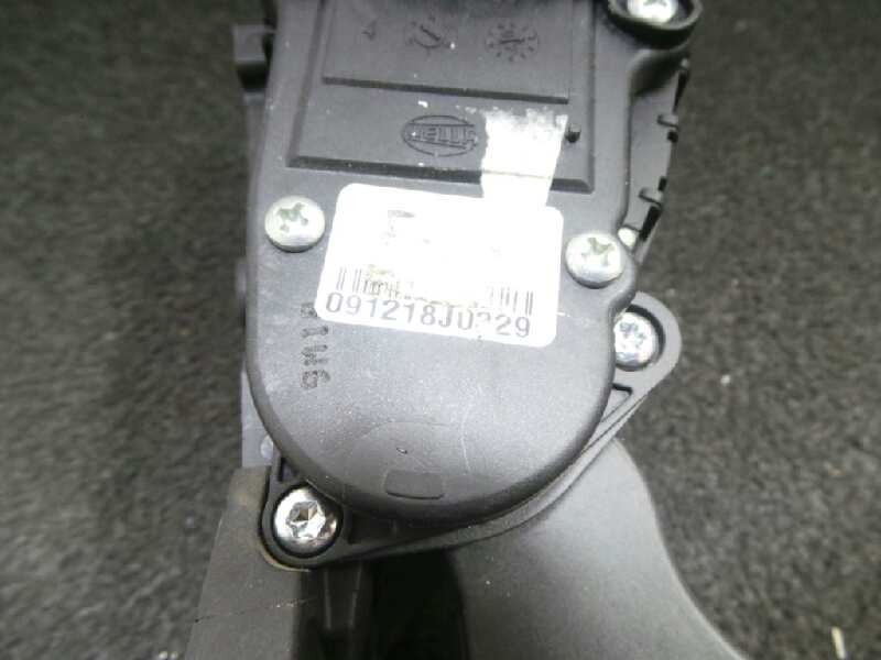 Recambio de potenciometro pedal para hyundai i30 1.6 crdi cat referencia OEM IAM 327002B300-091218J0329  HELLA