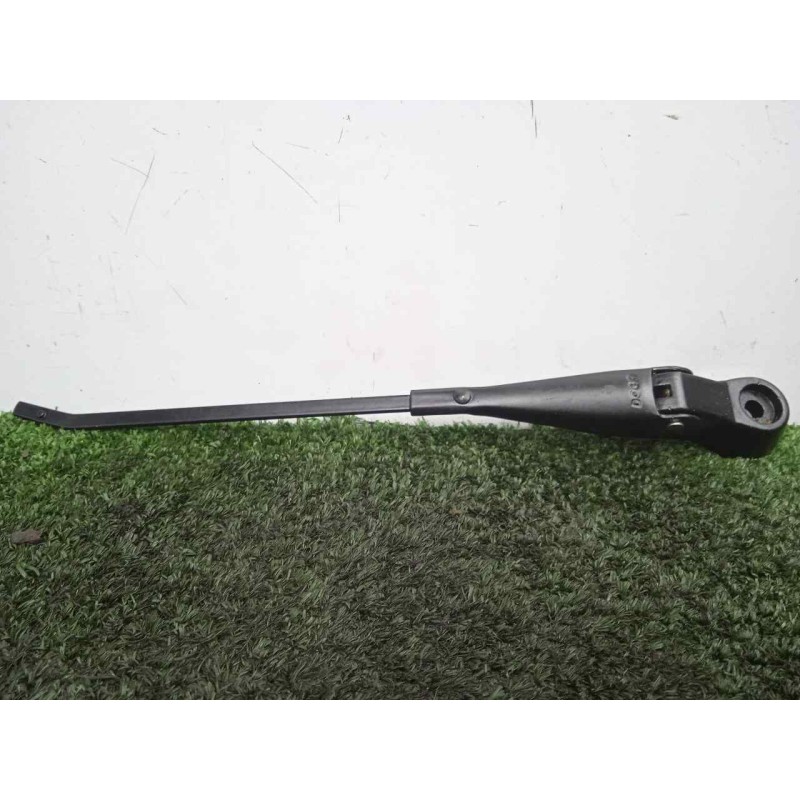 Recambio de brazo limpia delantero derecho para land rover 88 2.3d referencia OEM IAM 551230-551230E3 DOGA 