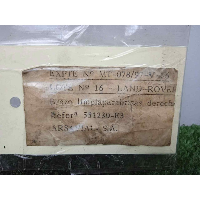 Recambio de brazo limpia delantero derecho para land rover 88 2.3d referencia OEM IAM 551230-551230E3 DOGA 
